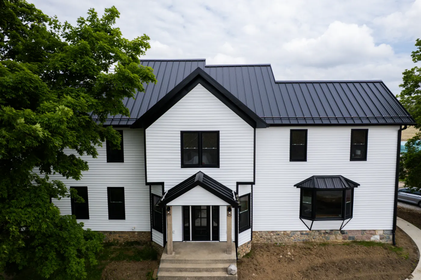Manufacturer-certified roof installation in Mohawk Crossing